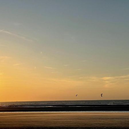 Moderne Studio Aan Het Strand In Oostduinkerke-Bad Коксейде Экстерьер фото